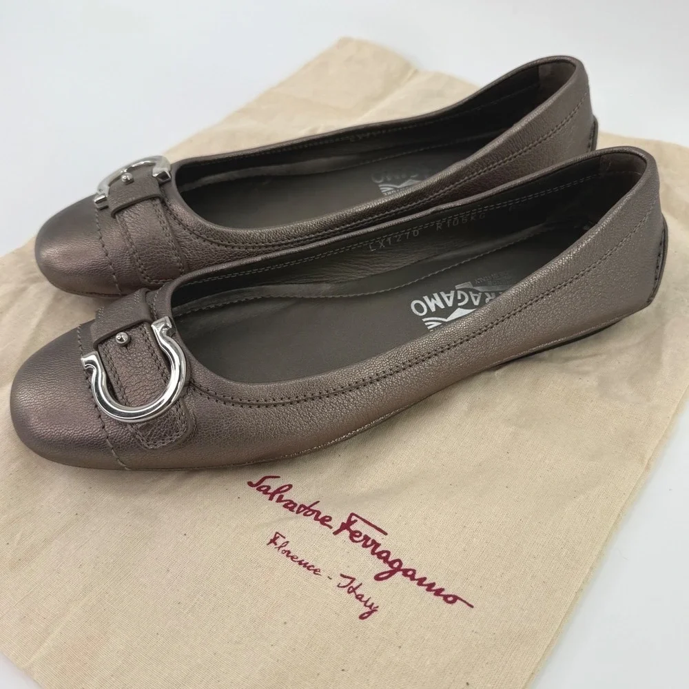 Salvatore Ferragamo Calandria‎ Metallic Kid Leather Gancini Flats Mercurio 8.5 B